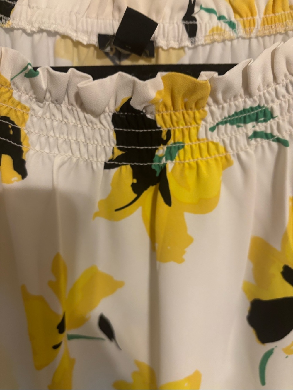 Ann Taylor White Floral Off-Shoulder Blouse with Yellow Flowers - Picture 4 of 5